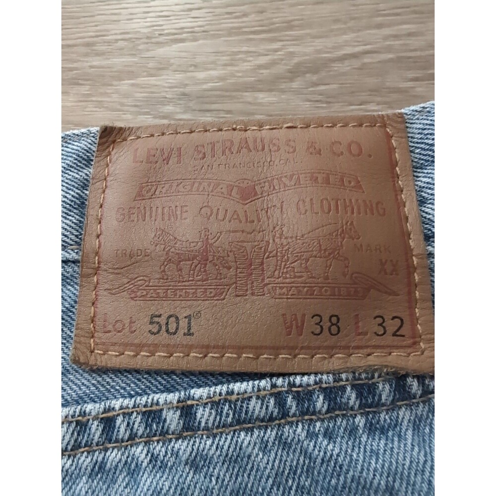 LEVI'S 501 BUTTON FLY JEANS  MEN'S SIZE 38x32(36x32 Actual )BLUE DENIM  EUC - Picture 11 of 15